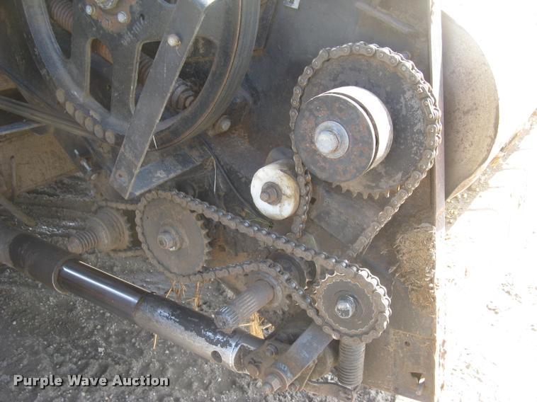 image for item L2356 1980 Gleaner L2 combine