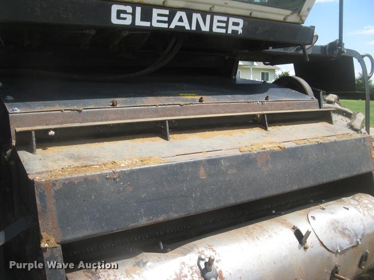 image for item L2356 1980 Gleaner L2 combine