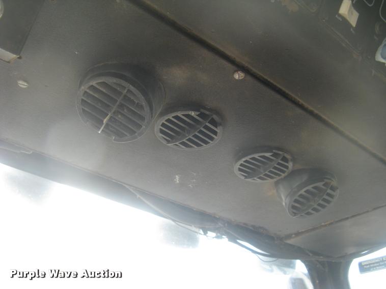 image for item L2356 1980 Gleaner L2 combine