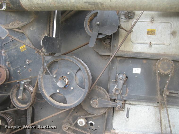 image for item L2356 1980 Gleaner L2 combine