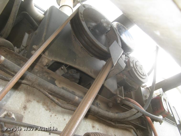 image for item L2356 1980 Gleaner L2 combine