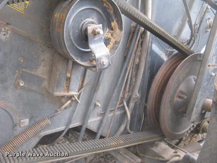 image for item L2356 1980 Gleaner L2 combine