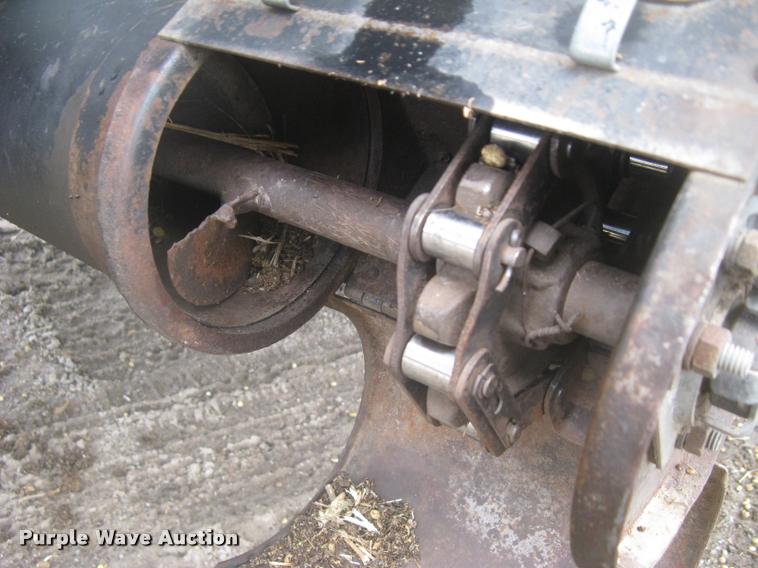 image for item L2356 1980 Gleaner L2 combine