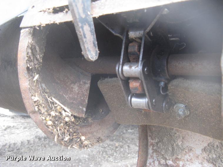 image for item L2356 1980 Gleaner L2 combine