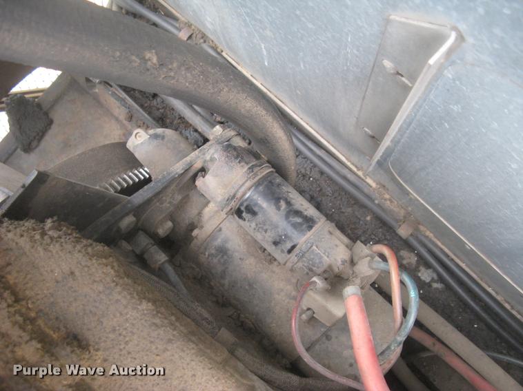 image for item L2356 1980 Gleaner L2 combine