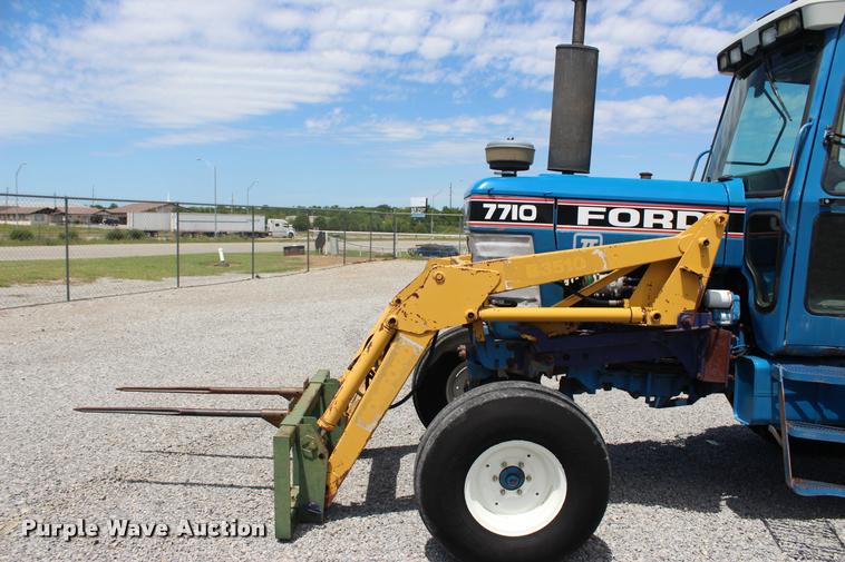 image for item L3122 Ford 7710 Series II tractor