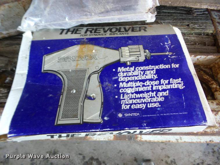 image for item BI9703 Livestock equipment