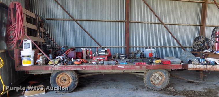 image for item BI9705 Hay trailer