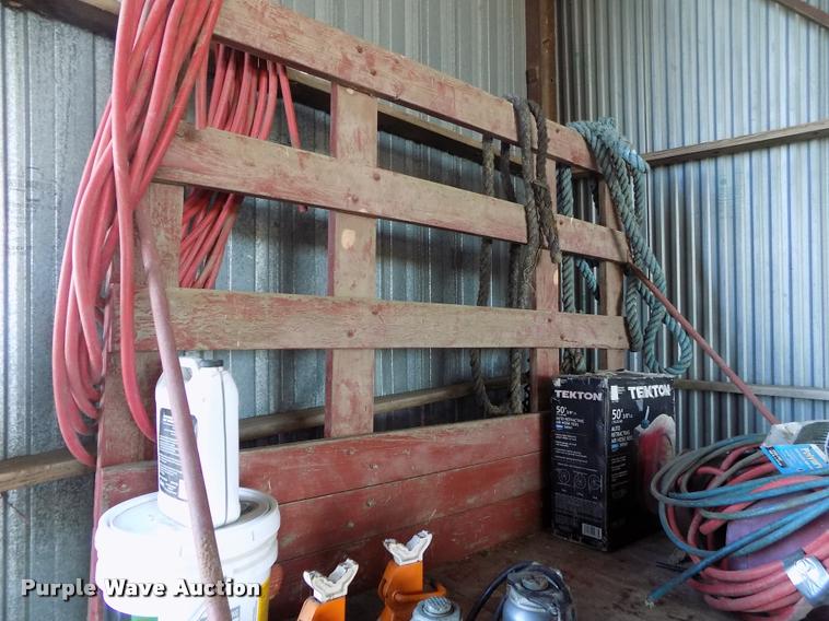 image for item BI9705 Hay trailer