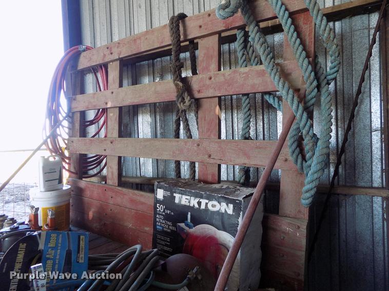 image for item BI9705 Hay trailer