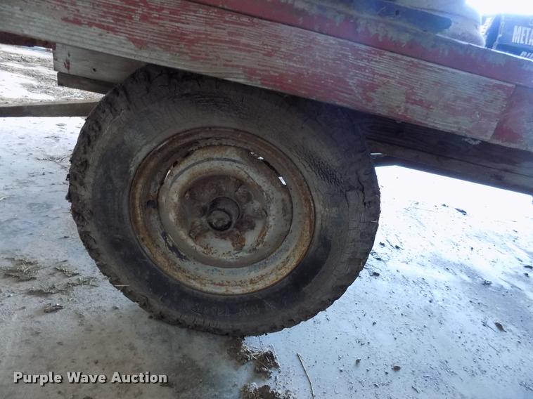 image for item BI9705 Hay trailer