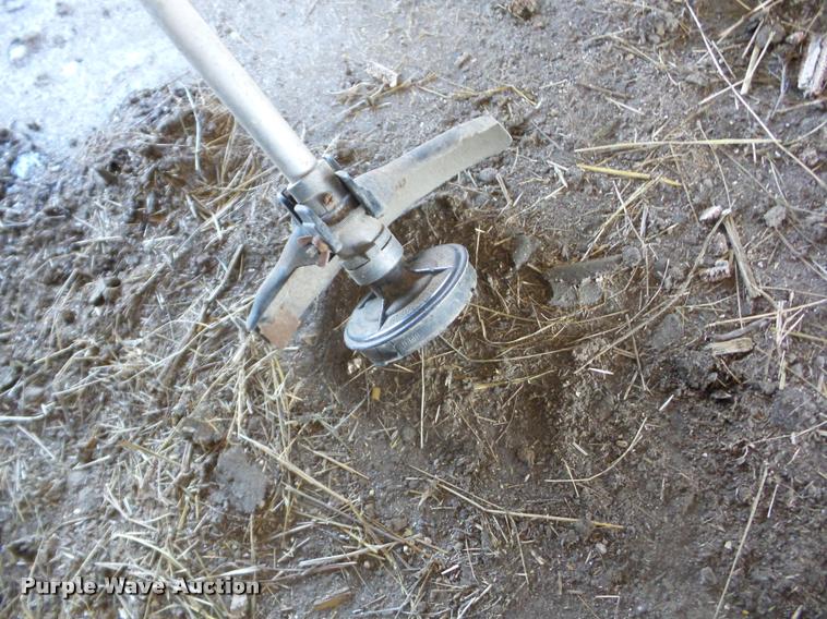 image for item BI9709 Lawn and garden equipment