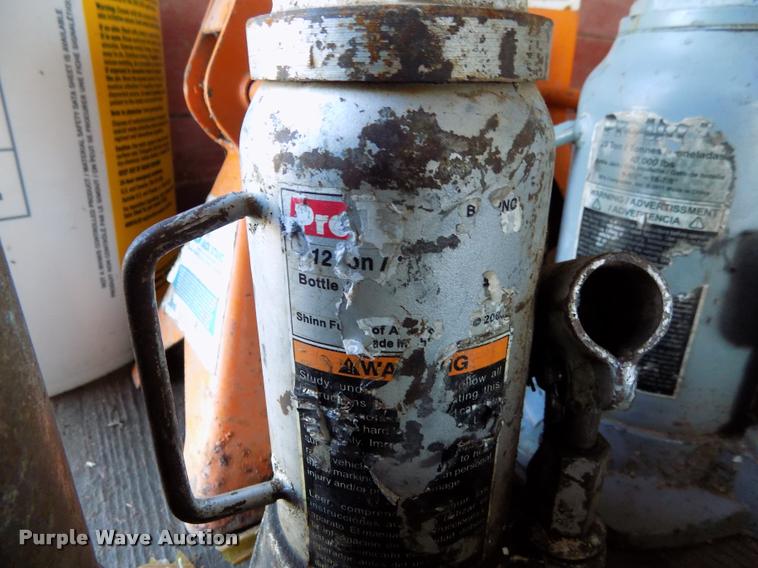 image for item BI9713 Tools