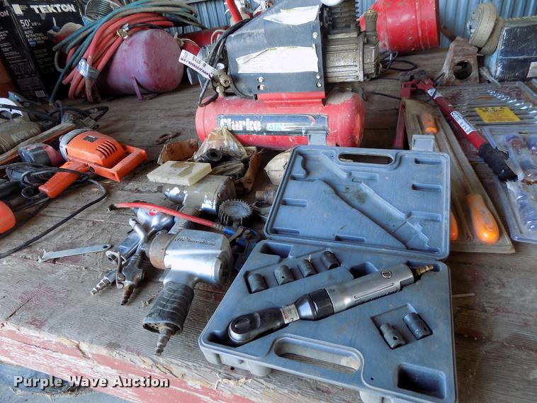 image for item BI9715 Tools