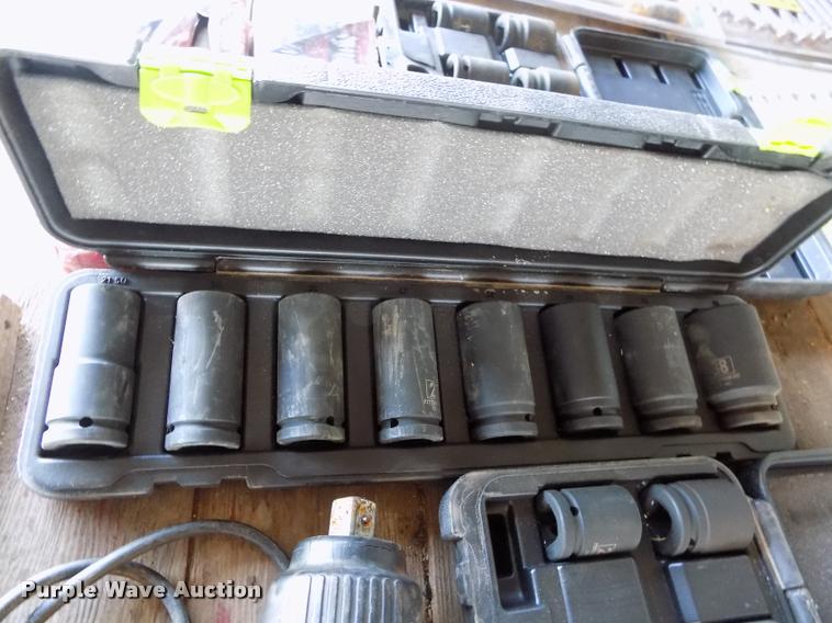 image for item BI9717 Tools