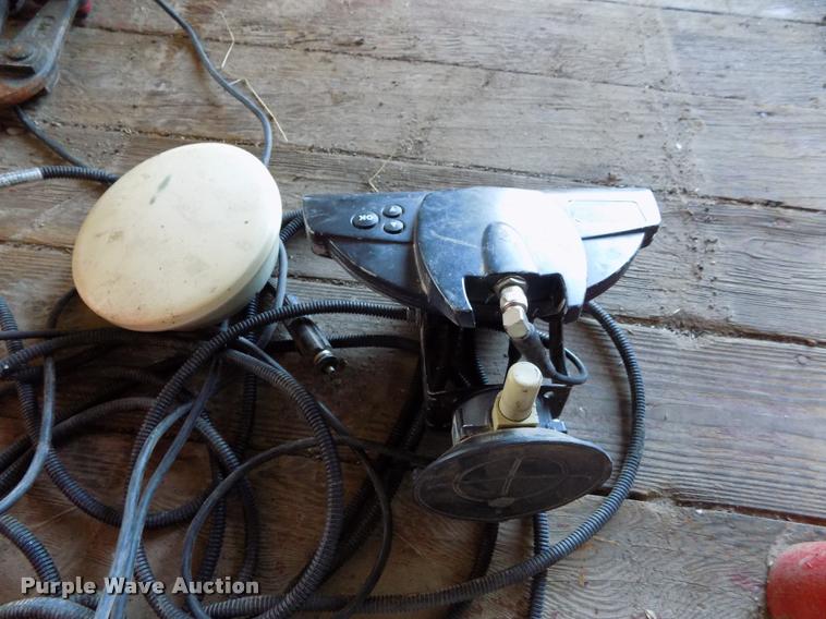 image for item BI9719 Trimble GPS antenna