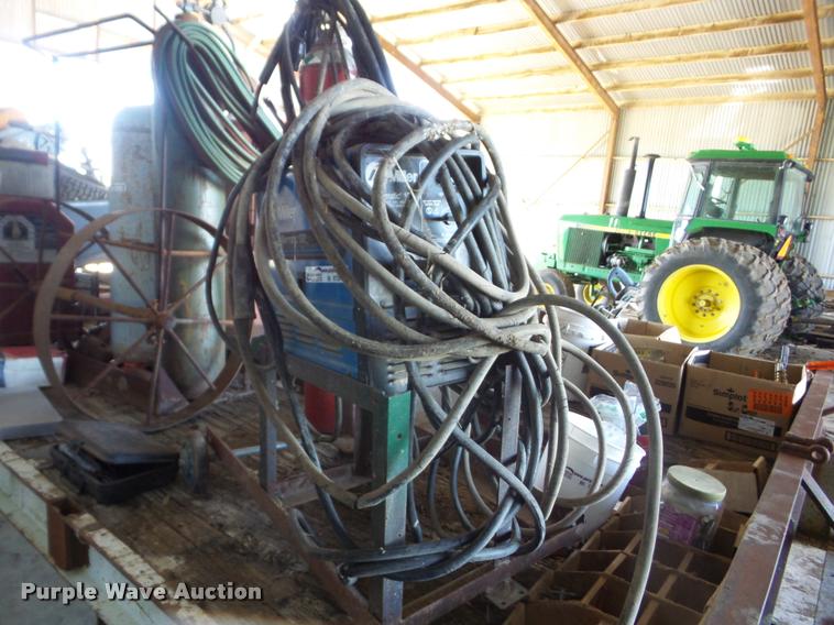 image for item BI9729 Miller 130 wire welder