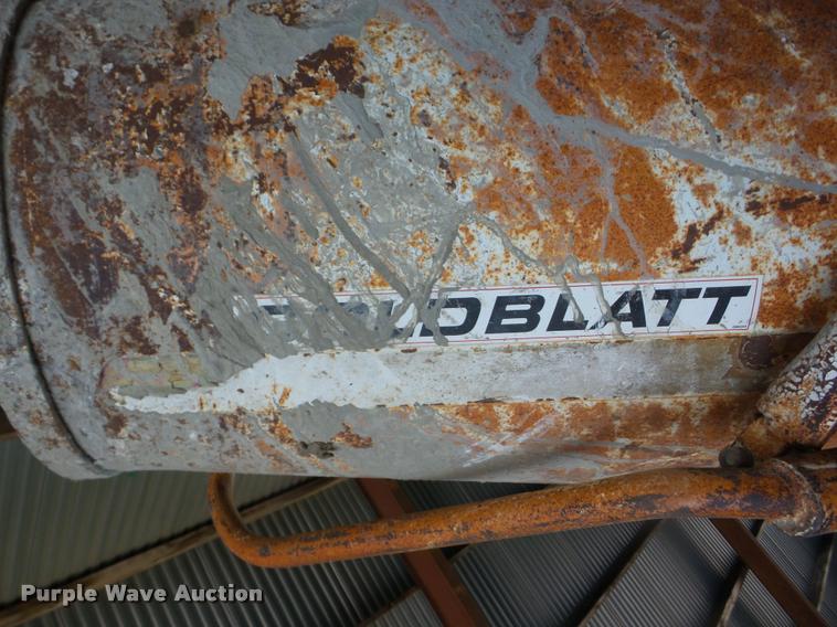 image for item BI9732 Cement mixer