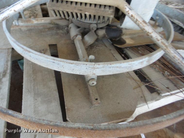 image for item BI9734 Stone power trowel