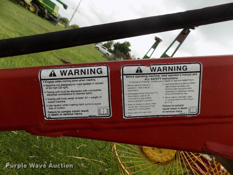 image for item BZ9738 New Holland HT154 hay rake