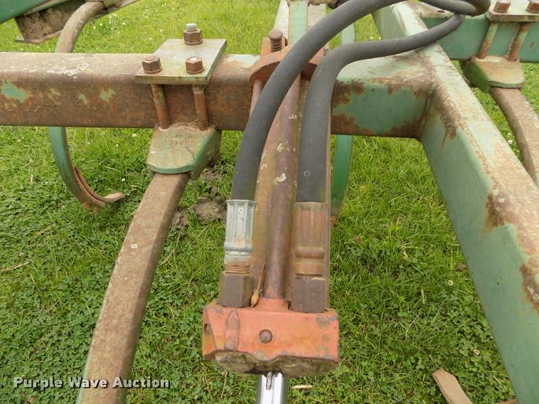 image for item BZ9741 John Deere 1600 field cultivator