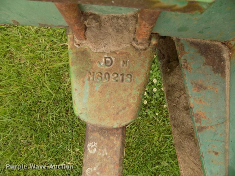 image for item BZ9741 John Deere 1600 field cultivator