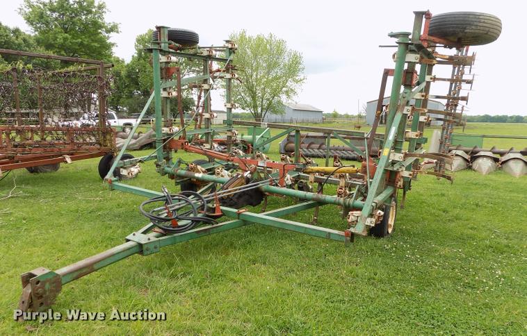 image for item BZ9742 Field cultivator