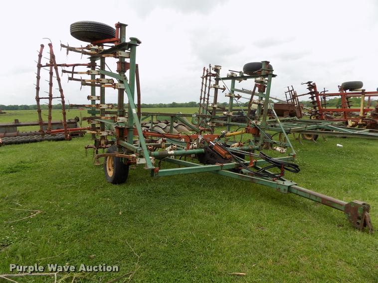 image for item BZ9742 Field cultivator