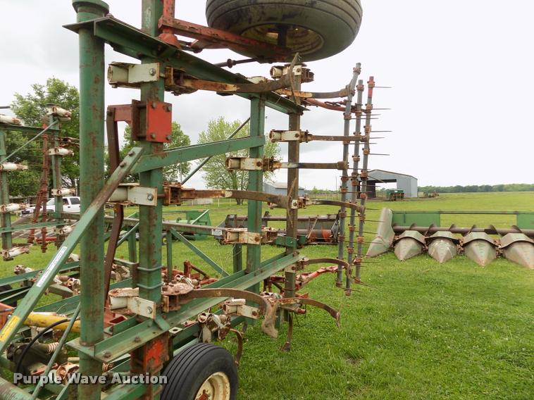 image for item BZ9742 Field cultivator