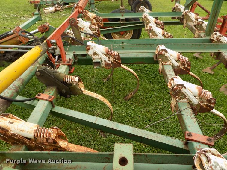 image for item BZ9742 Field cultivator
