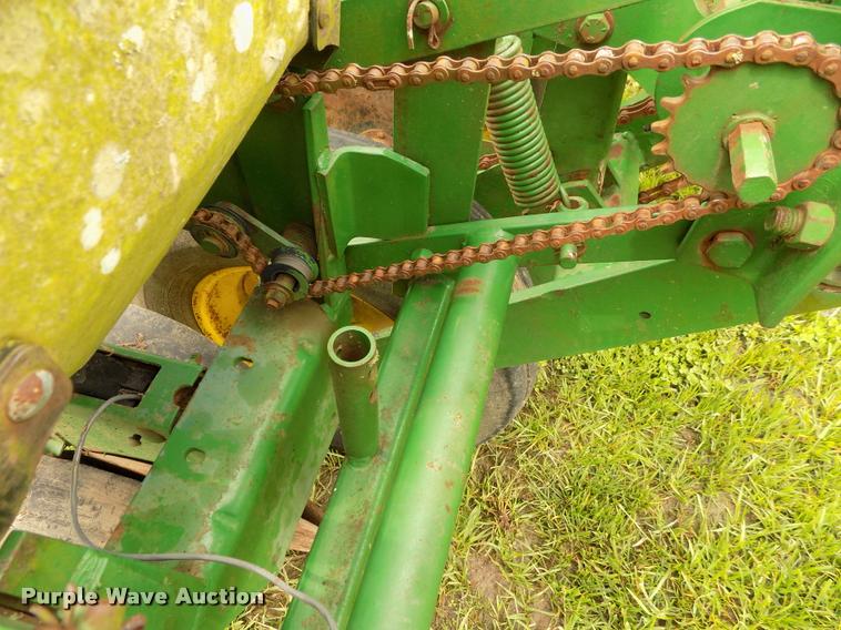 image for item BZ9744 John Deere P7000 planter