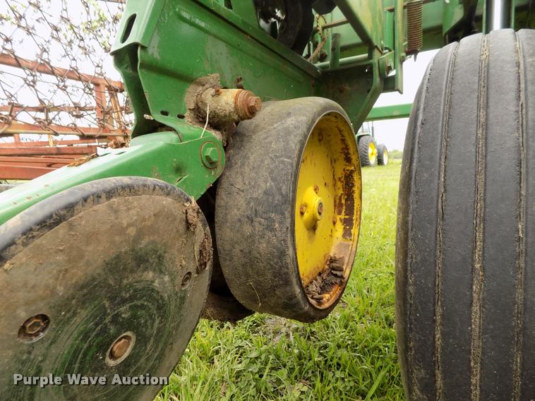 image for item BZ9744 John Deere P7000 planter