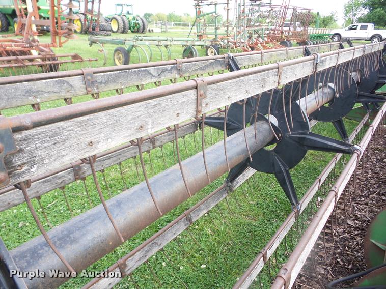 image for item BZ9749 John Deere 216 rigid head