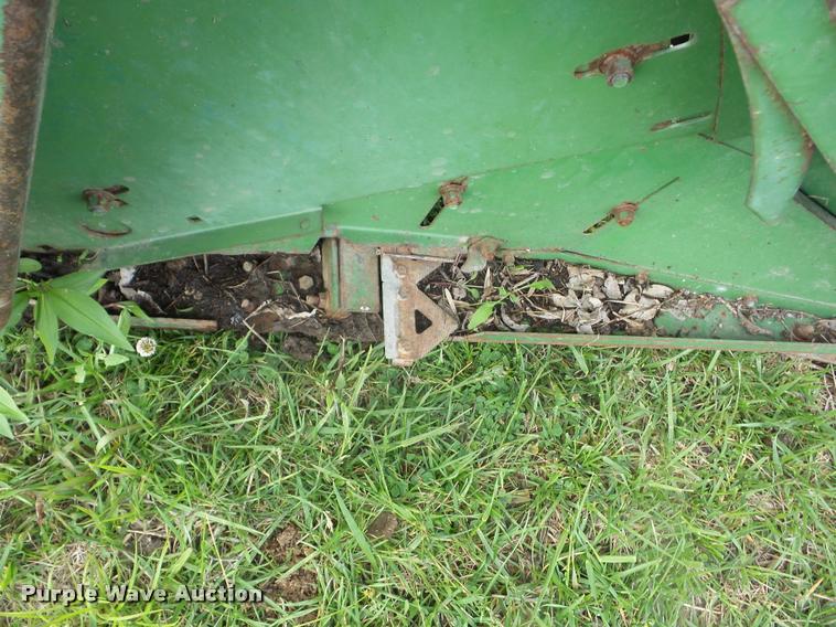 image for item BZ9749 John Deere 216 rigid head