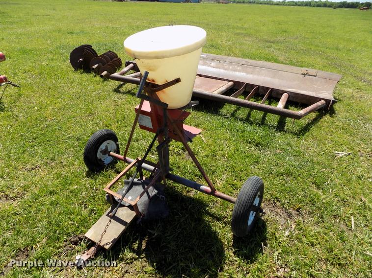 image for item DP9485 Work Saver spreader