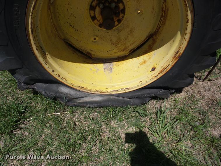 image for item DP9486 1974 John Deere 7520 tractor