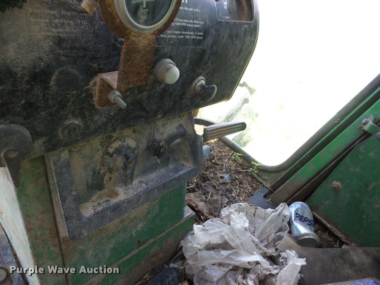 image for item DP9486 1974 John Deere 7520 tractor