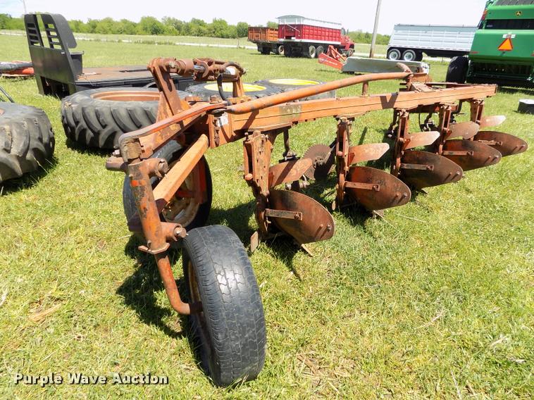 image for item DP9493 J I Case five bottom plow