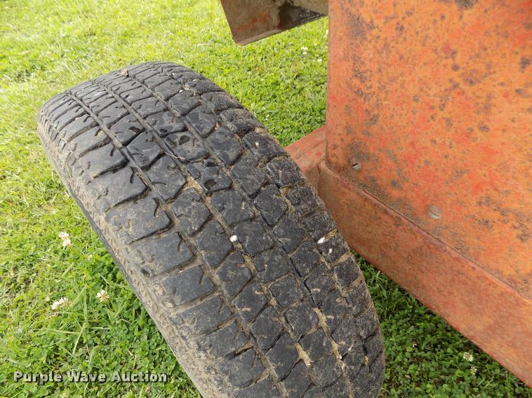 image for item DP9497 Grain cart