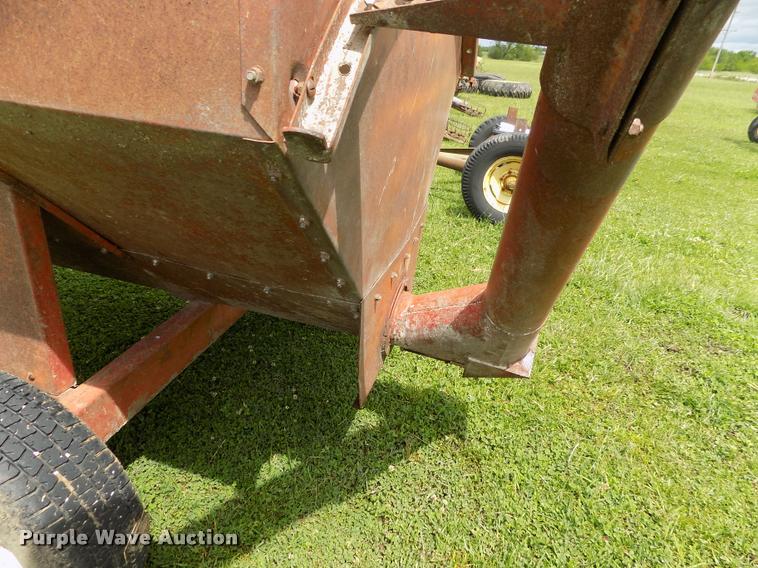 image for item DP9497 Grain cart