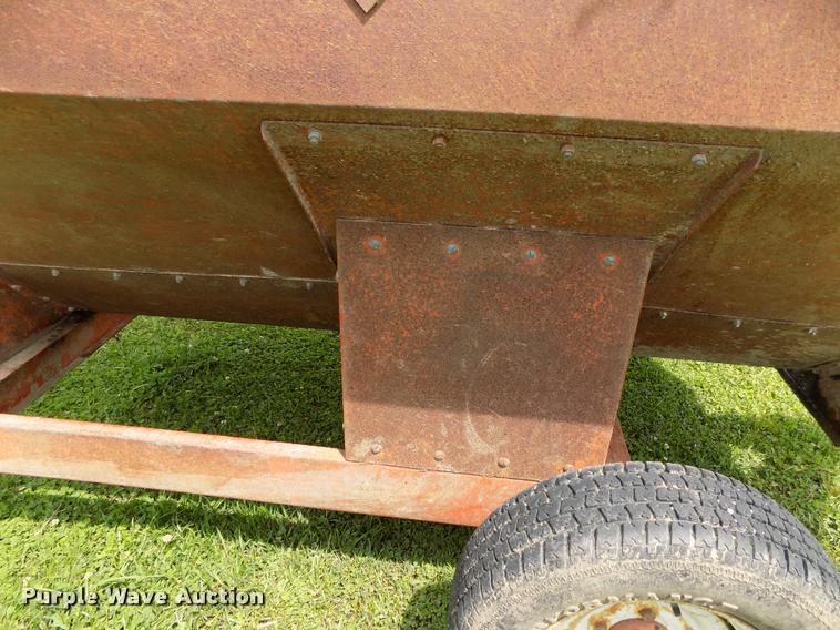 image for item DP9497 Grain cart