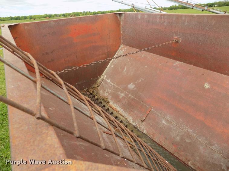 image for item DP9497 Grain cart