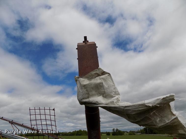 image for item DP9497 Grain cart