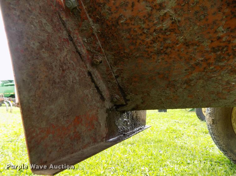 image for item DP9497 Grain cart