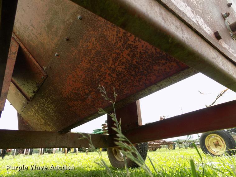 image for item DP9497 Grain cart