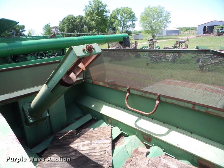 image for item J8627 John Deere 7700 Turbo RWA combine
