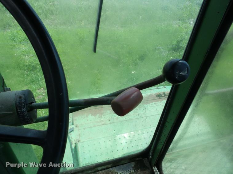 image for item J8627 John Deere 7700 Turbo RWA combine