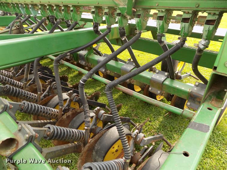 image for item J8628 John Deere 750 grain drill