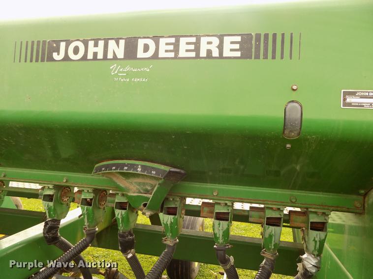 image for item J8628 John Deere 750 grain drill