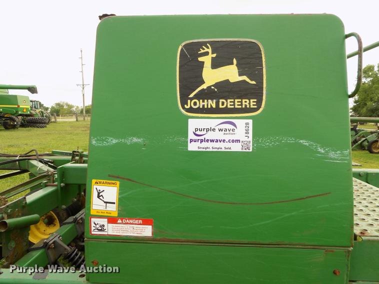 image for item J8628 John Deere 750 grain drill
